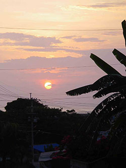 日本で一番最後に沈む夕日